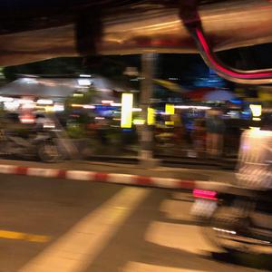 Sm女王圣水黄金视频
